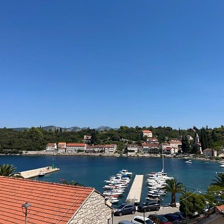 Apartmani Antonia Račišće エクステリア 写真