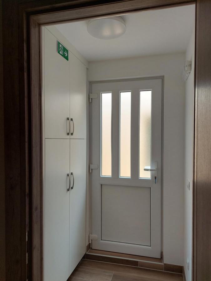 Apartmani Antonia Račišće エクステリア 写真