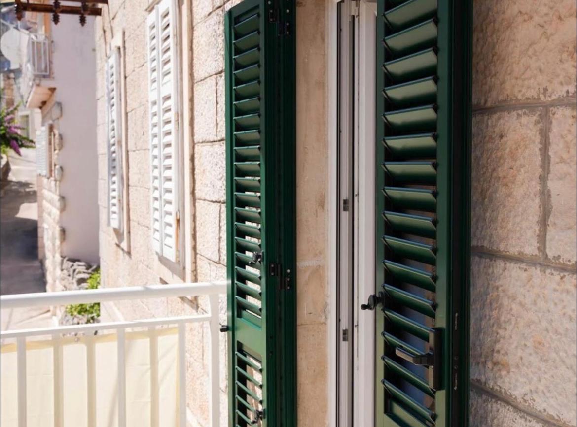 Apartmani Antonia Račišće エクステリア 写真