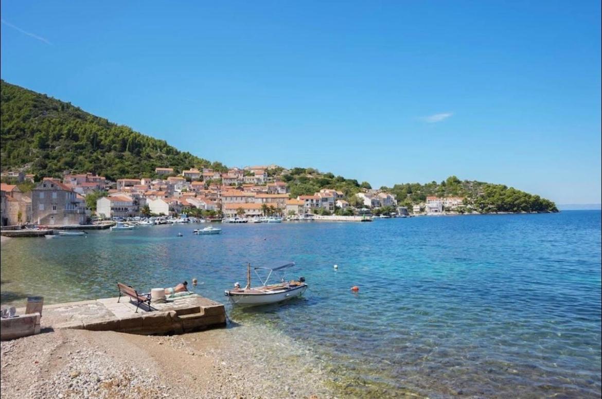 Apartmani Antonia Račišće エクステリア 写真