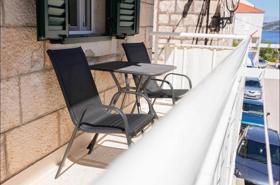 Apartmani Antonia Račišće エクステリア 写真