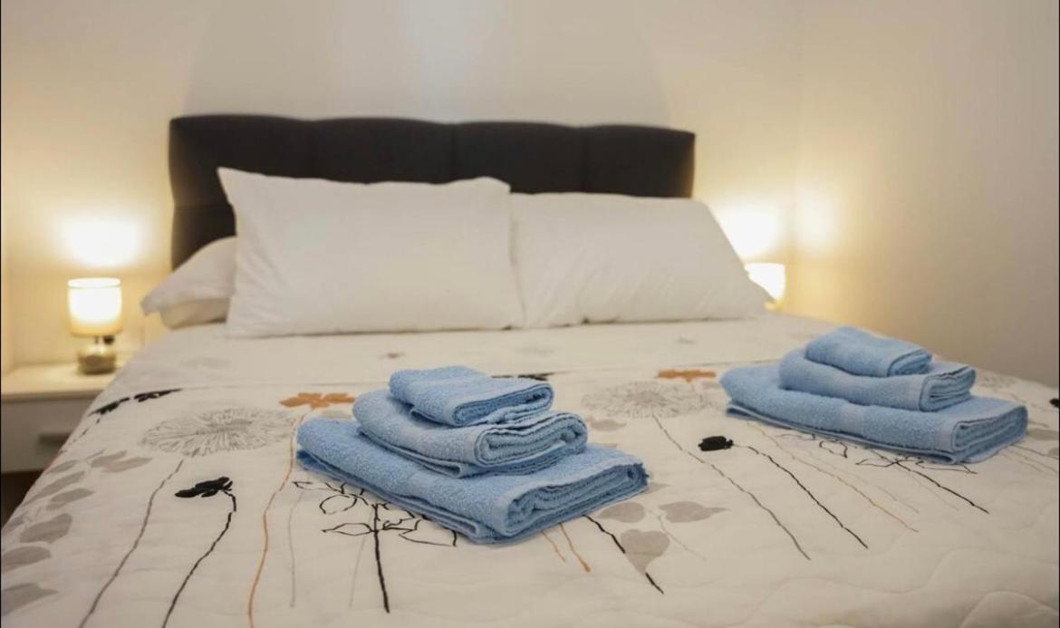 Apartmani Antonia Račišće エクステリア 写真