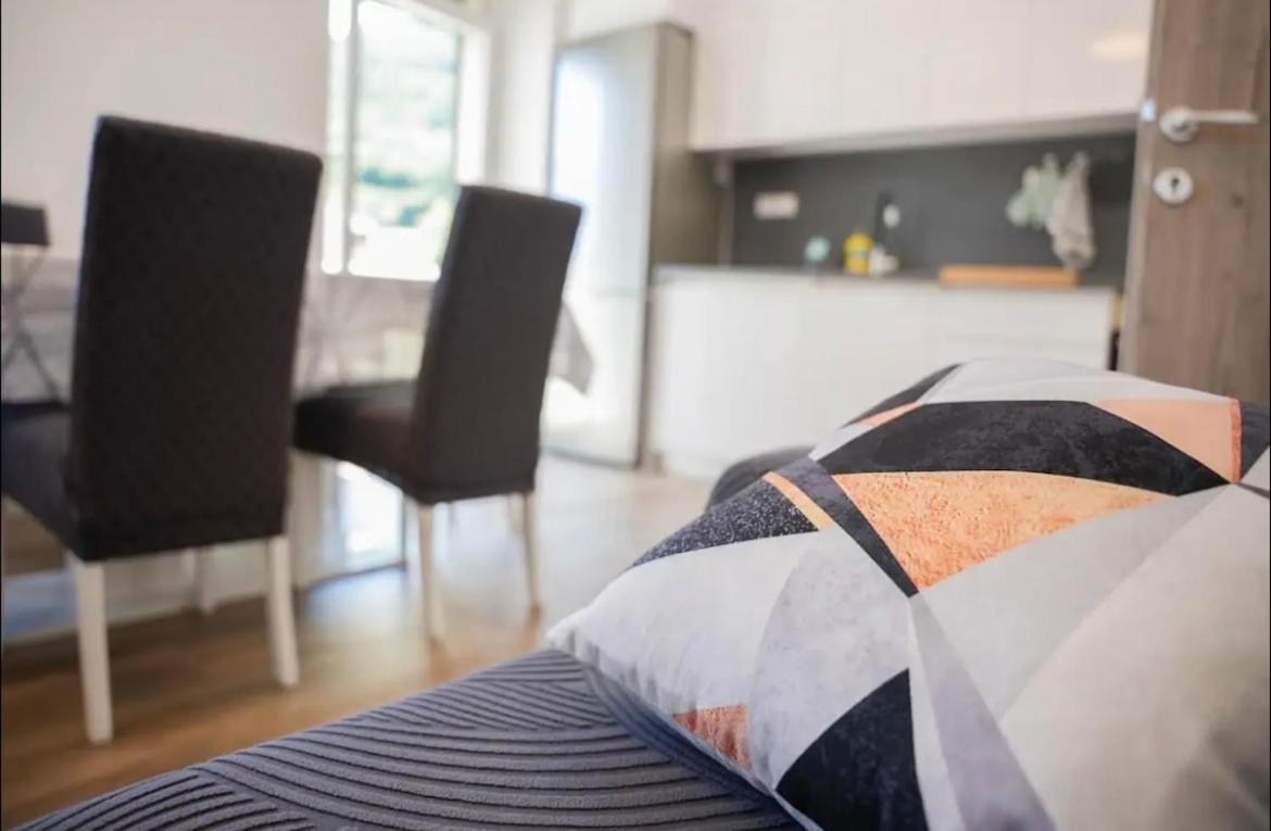 Apartmani Antonia Račišće エクステリア 写真