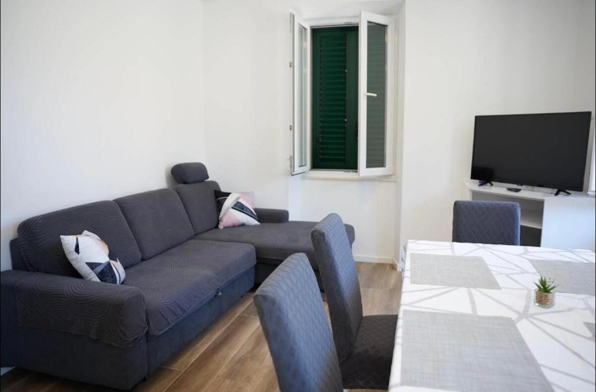 Apartmani Antonia Račišće エクステリア 写真